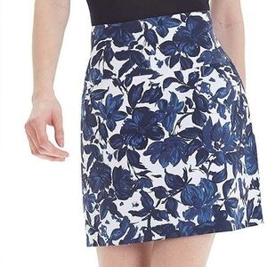 S.C. & Co. Blue & White‎ Floral Skort Sz L, CB#50